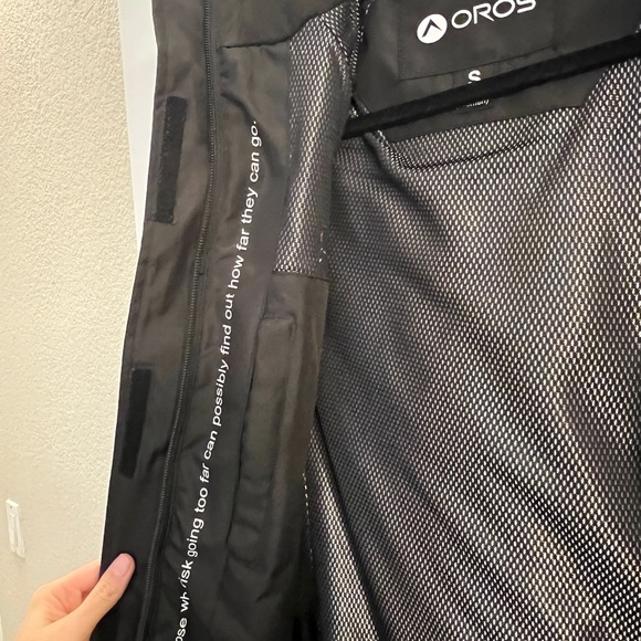 OROS Women’s Winter Jacket - Picture 4 of 4